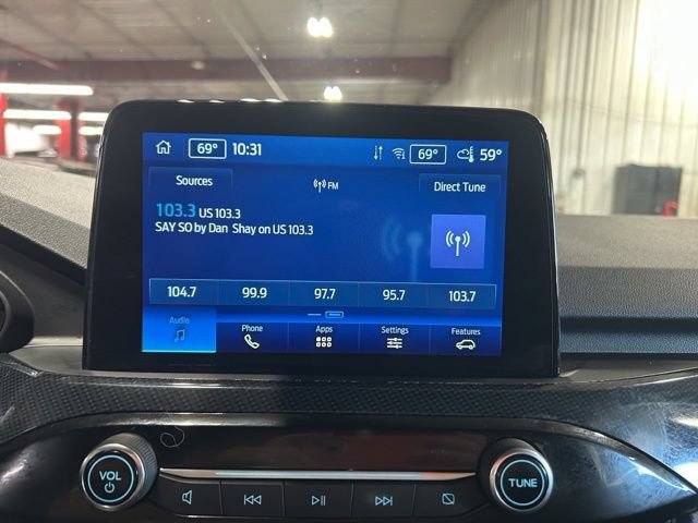 Certified 2025 Ford Escape ST-Line Select AWD/4WD image 4