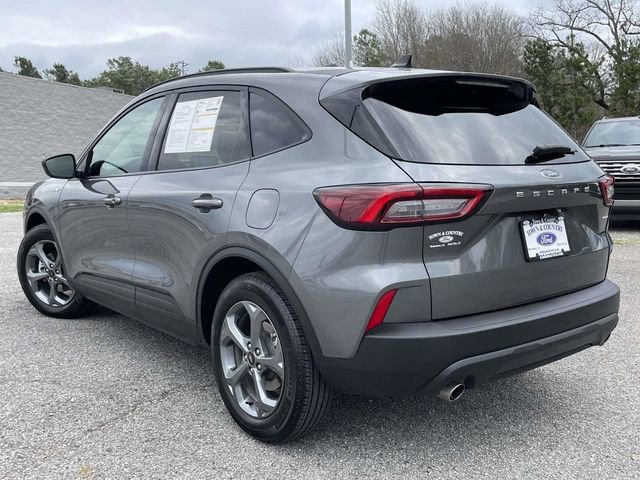 Certified 2025 Ford Escape ST-Line image 3