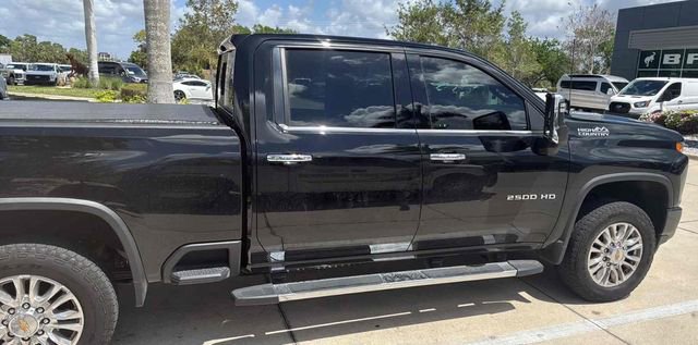 Used 2023 Chevrolet Silverado 2500 High Country image 4