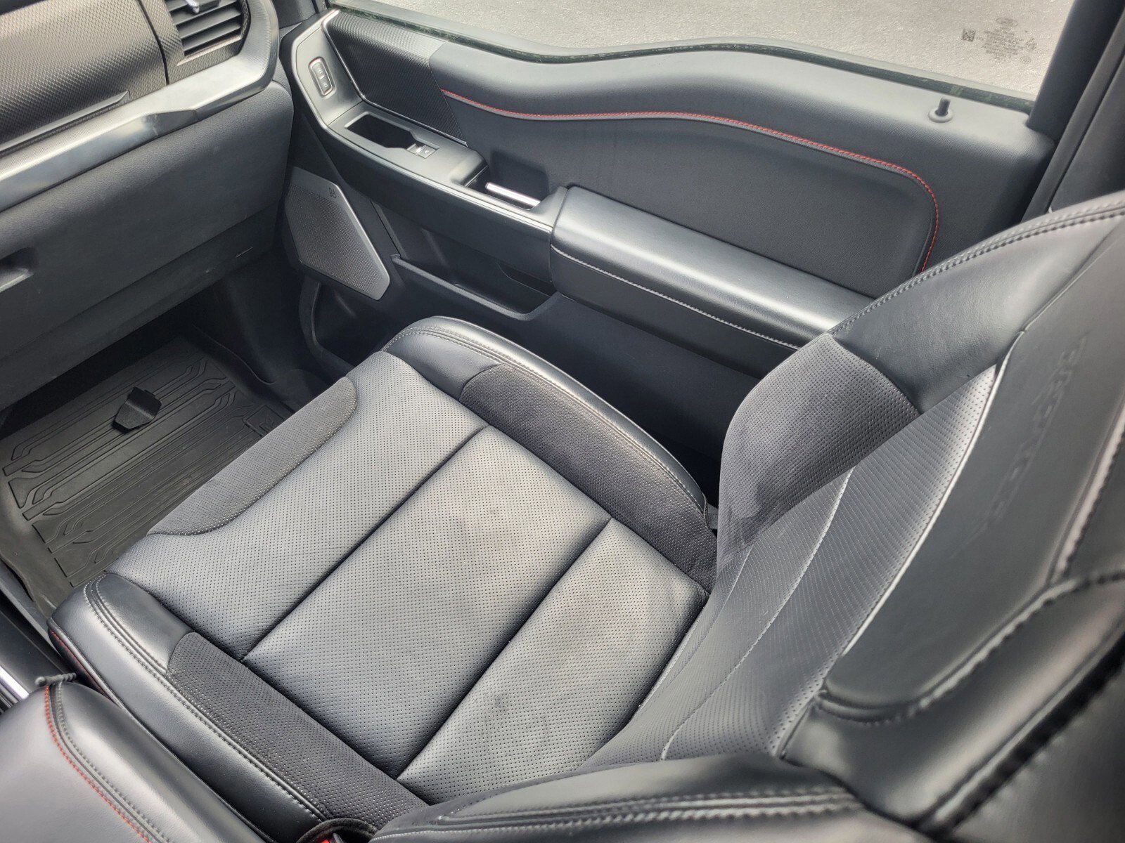 Certified 2024 Ford F150 Raptor image 16