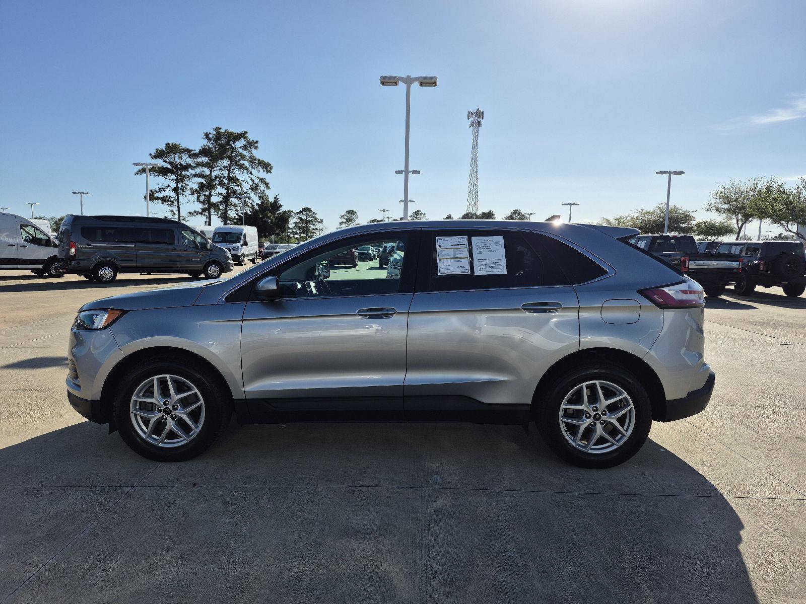 Certified 2024 Ford Edge SEL image 2