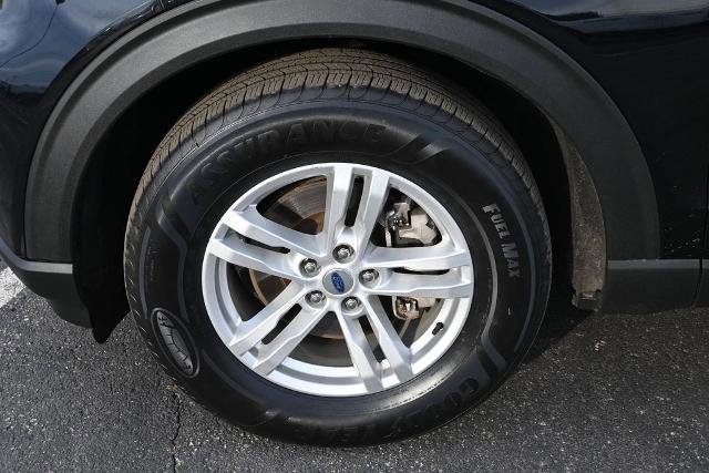 Certified 2023 Ford Explorer XLT w/ Equipment Group 202A image 15