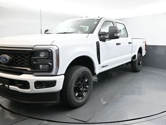 Certified 2026 Ford F250 XL w/ STX Appearance Package AWD/4WD image 4