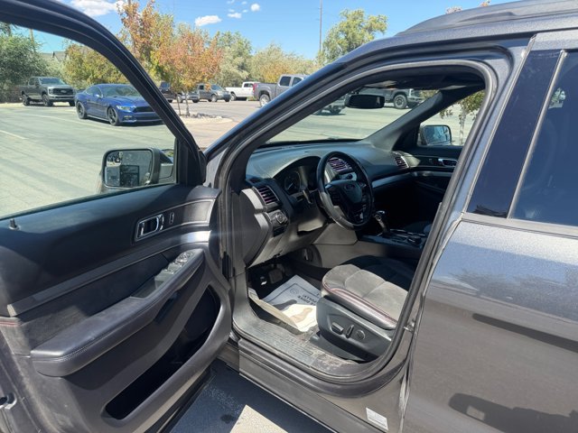 Certified 2018 Ford Explorer XLT w/ Equipment Group 202A AWD/4WD image 22