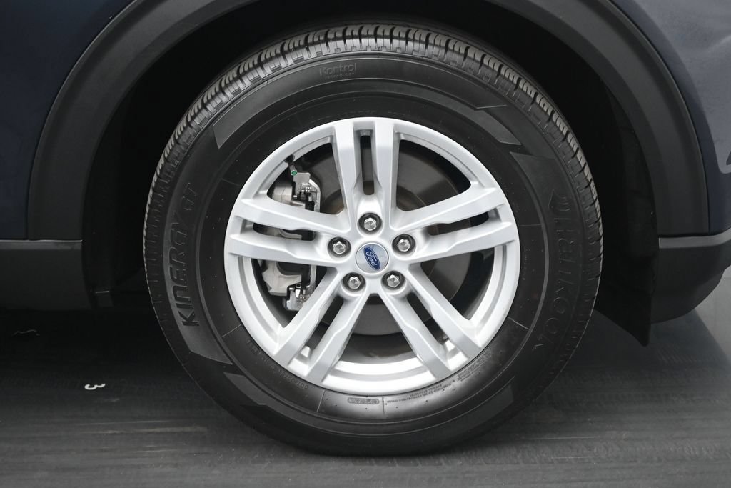 Certified 2023 Ford Explorer XLT RWD image 26