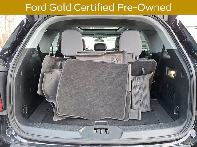 Certified 2022 Ford Explorer XLT w/ Equipment Group 202A image 33