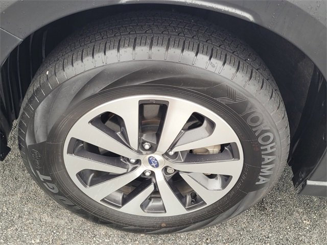 Used 2025 Subaru Outback Premium image 16