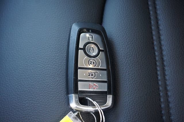 Certified 2023 Ford Edge SEL w/ Convenience Package AWD/4WD image 17