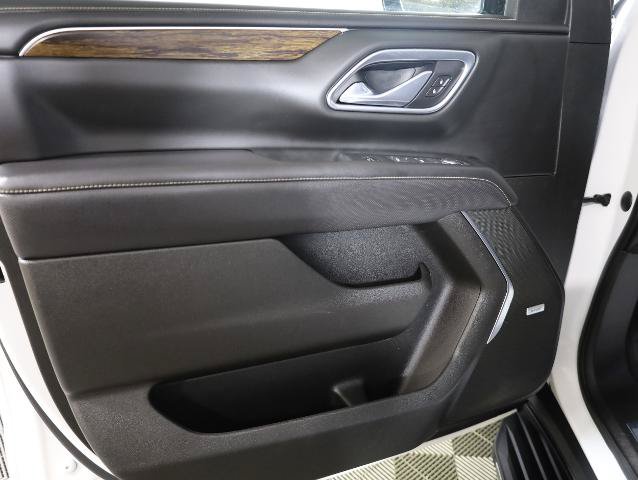 Used 2021 Chevrolet Tahoe Premier AWD/4WD image 35