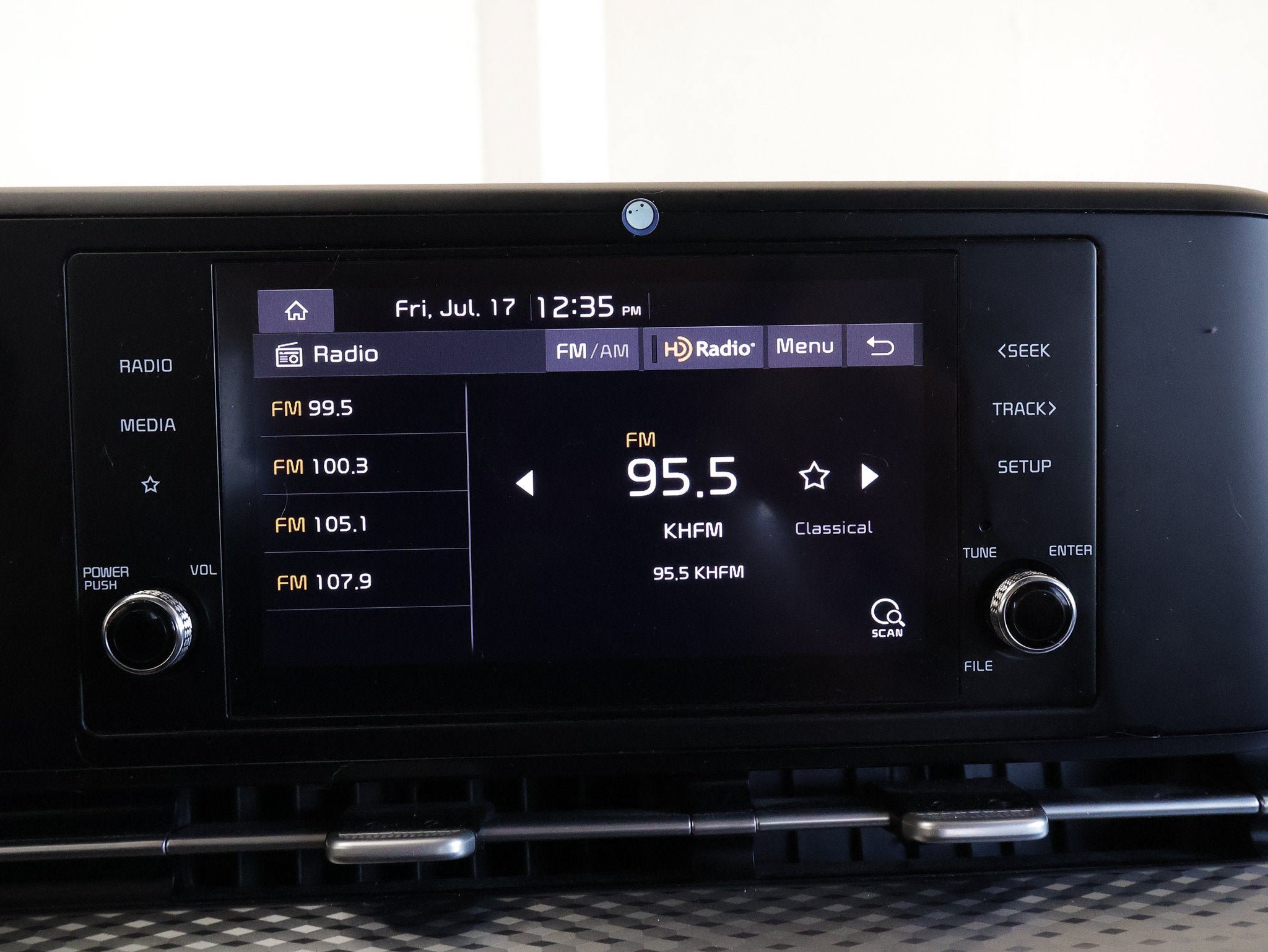 Used 2022 Kia Carnival LX FWD image 30