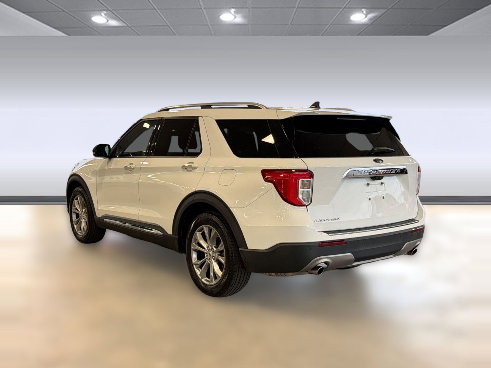 Certified 2021 Ford Explorer Limited RWD image 3