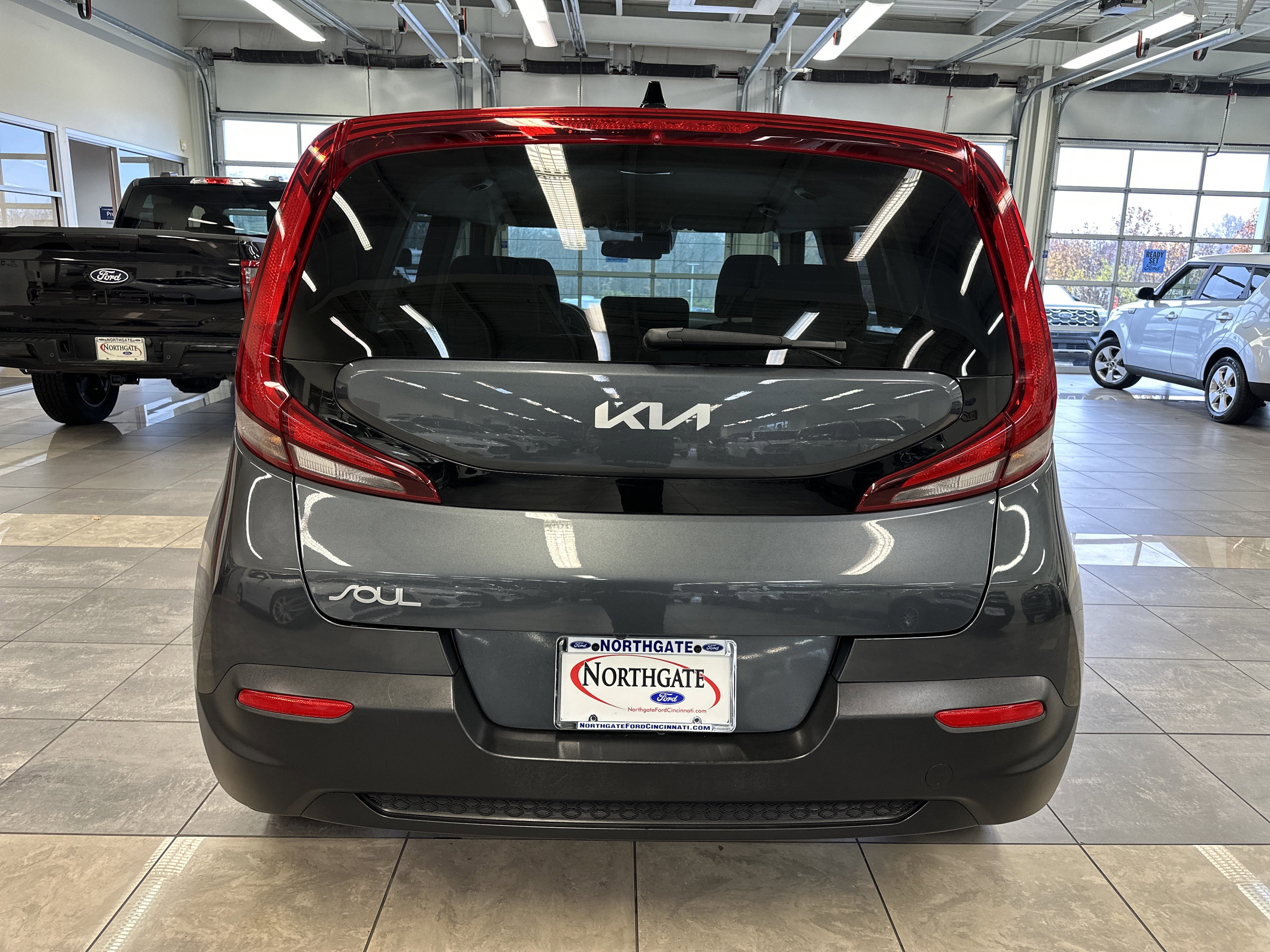 Used 2022 Kia Soul LX w/ Technology Package image 4