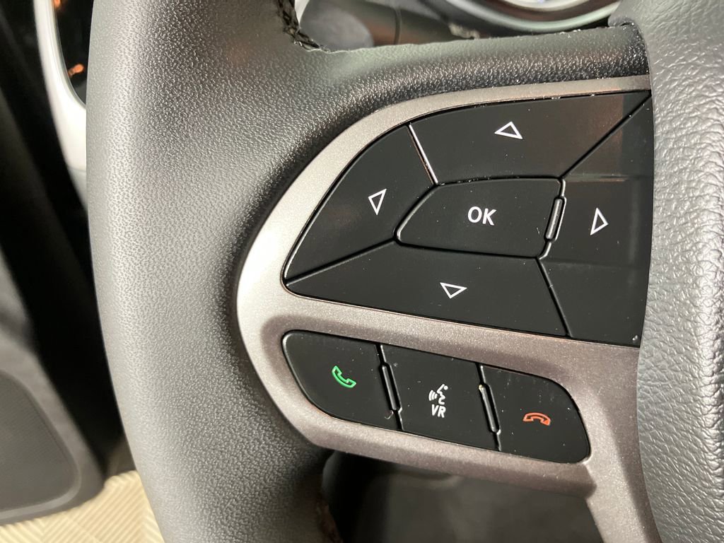 Used 2022 Jeep Cherokee Limited image 18