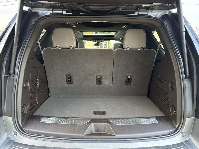 Used 2022 Chevrolet Tahoe Z71 w/ Luxury Package AWD/4WD image 12