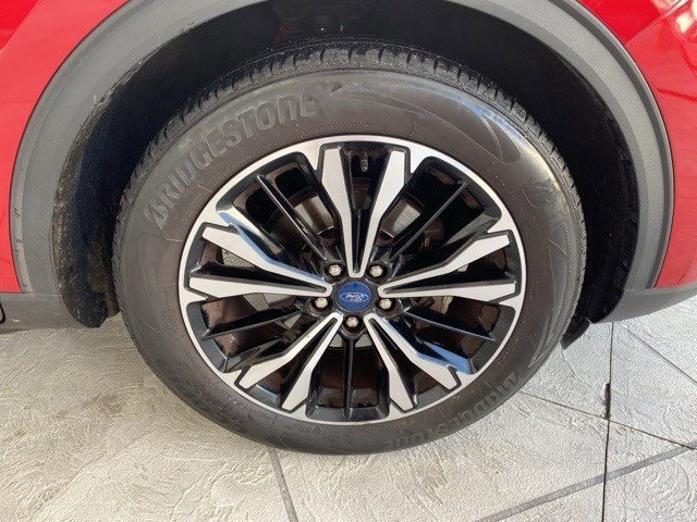 Certified 2022 Ford Escape SE w/ SE Sport Appearance Package image 34