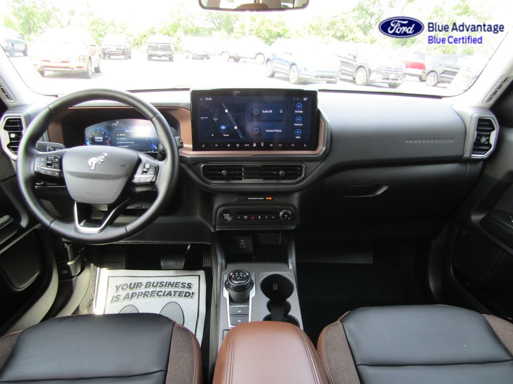 Certified 2025 Ford Bronco Sport Outer Banks w/ Outer Banks Tech Package+ AWD/4WD image 4