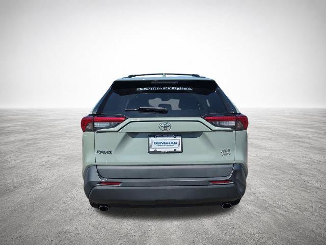 Used 2021 Toyota RAV4 XLE Premium AWD/4WD image 7