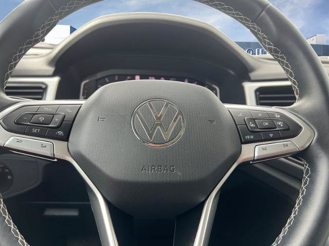 Used 2023 Volkswagen Atlas SEL AWD/4WD image 11