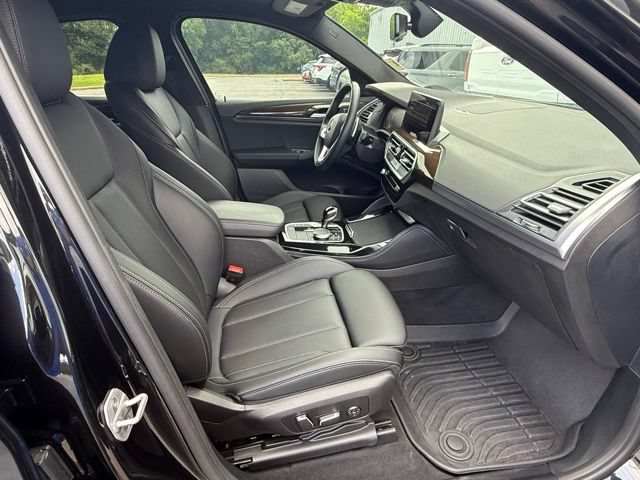 Used 2024 BMW X4 xDrive30i AWD/4WD image 18