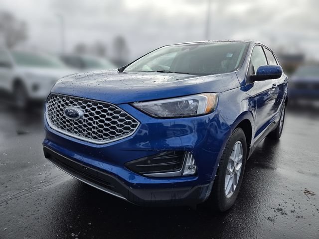Certified 2024 Ford Edge SEL w/ Convenience Package AWD/4WD image 4