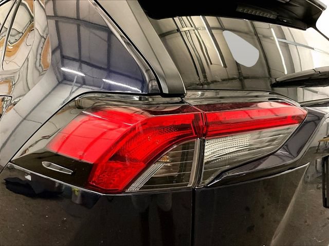 Used 2022 Toyota RAV4 XLE AWD/4WD image 28