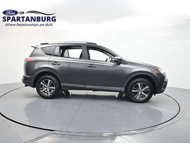 Used 2017 Toyota RAV4 XLE FWD image 8