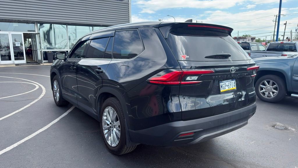 Used 2024 Toyota Grand Highlander AWD image 4