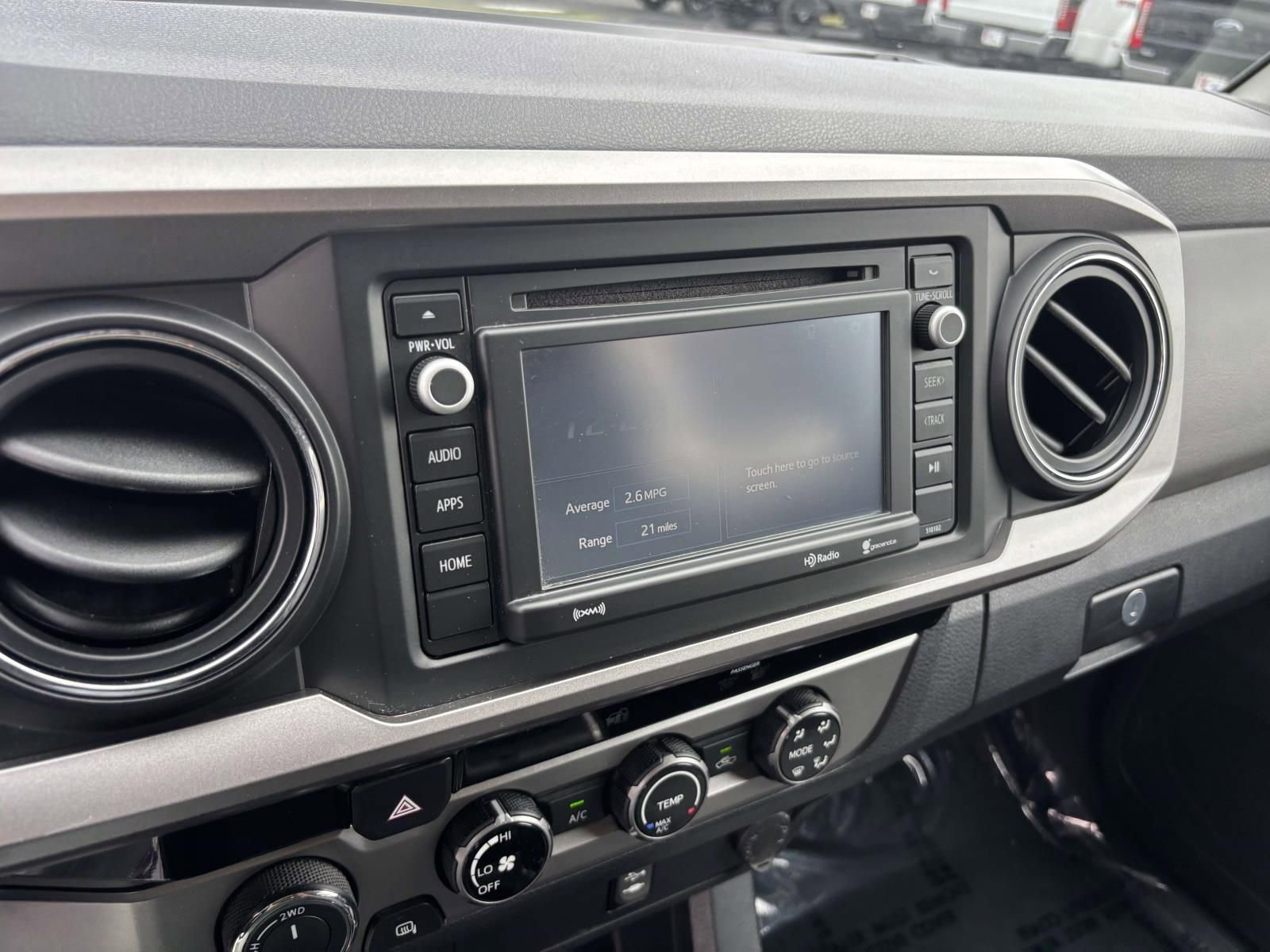 Used 2017 Toyota Tacoma SR5 image 21