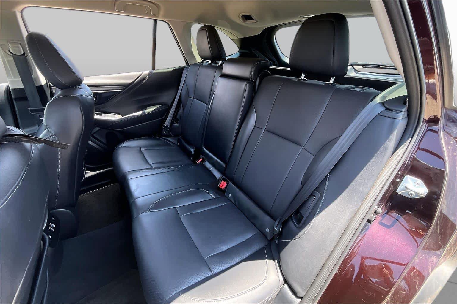 Used 2024 Subaru Outback Limited AWD/4WD image 21