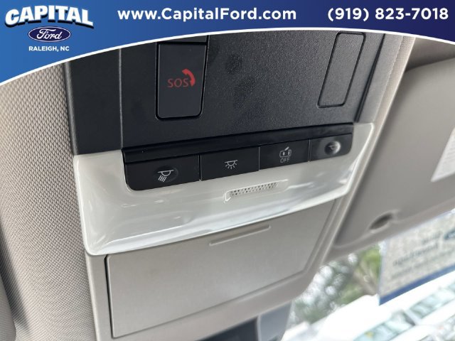 Used 2025 Nissan Rogue SV FWD image 32