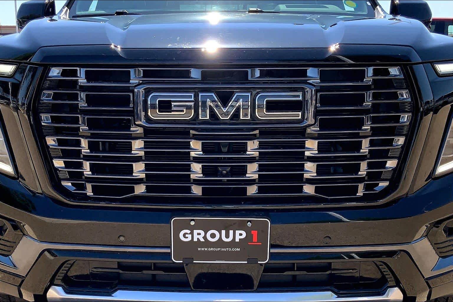 Used 2025 GMC Yukon Denali Ultimate AWD/4WD image 30