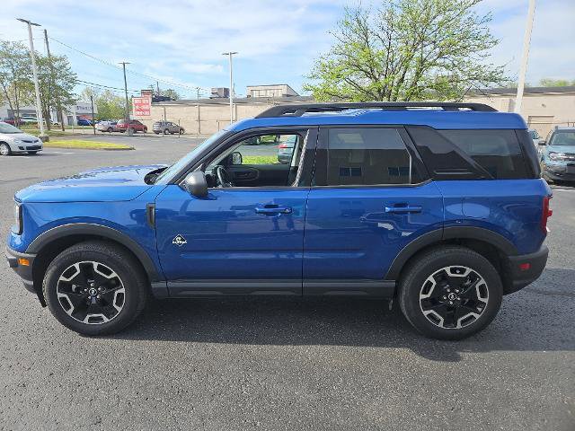 Certified 2023 Ford Bronco Sport Outer Banks w/ Tech Package image 2