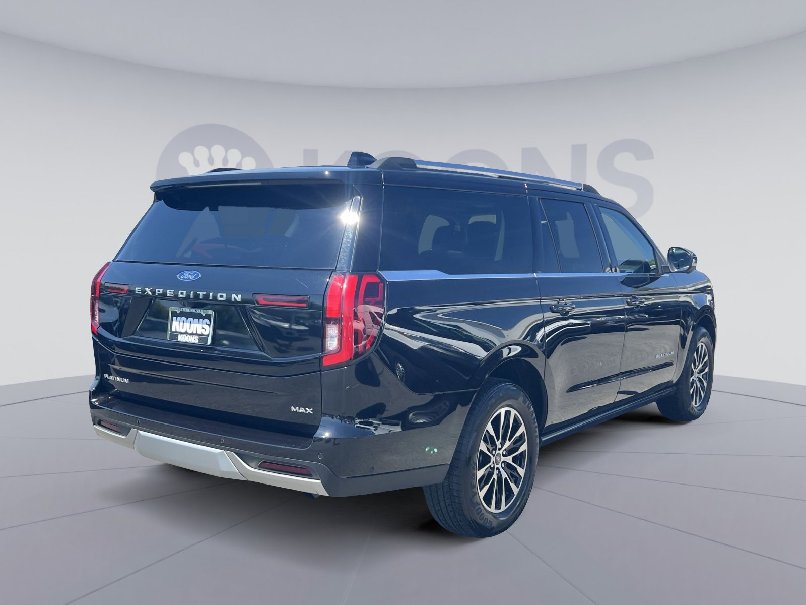 Certified 2025 Ford Expedition Max Platinum AWD/4WD image 16