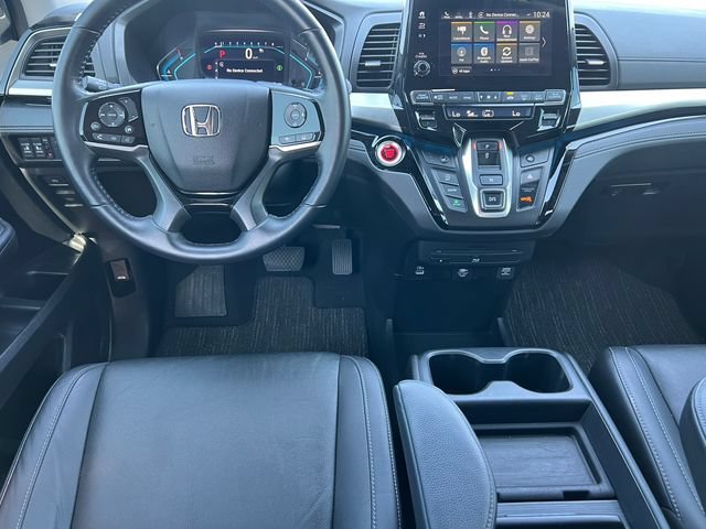 Used 2022 Honda Odyssey Touring image 2