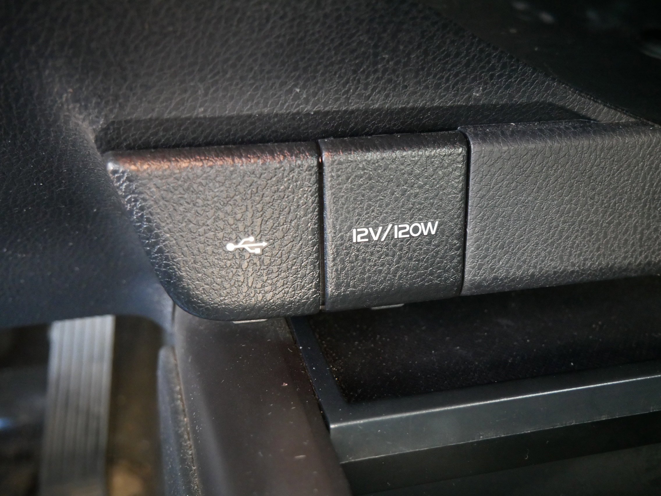 Used 2023 Toyota Camry SE image 30