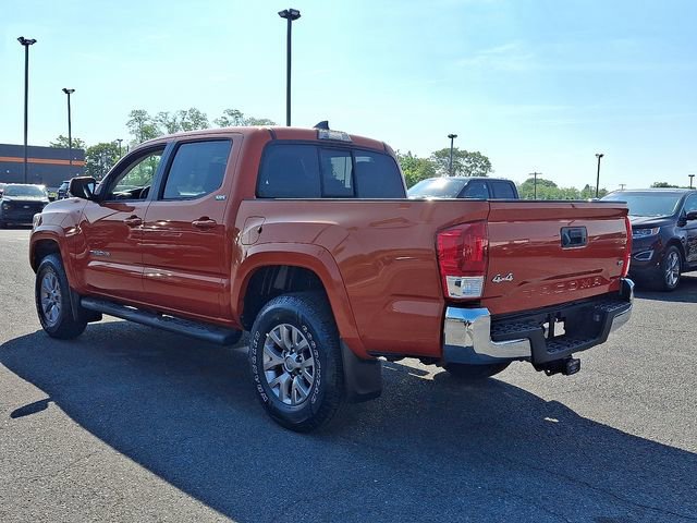 Used 2017 Toyota Tacoma SR5 w/ Tow Package AWD/4WD image 4