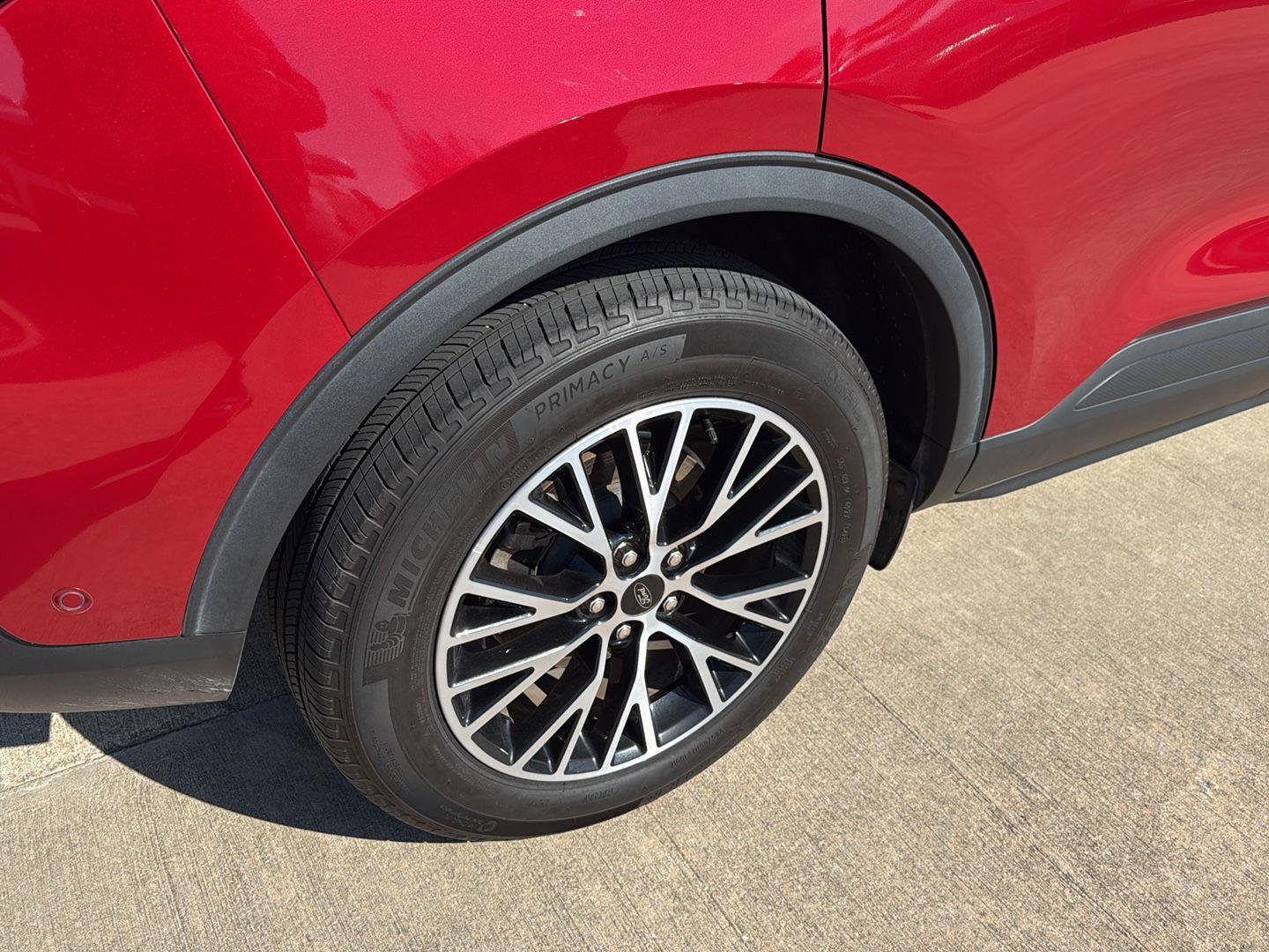 Certified 2023 Ford Escape SE w/ PHEV Premium Package image 10