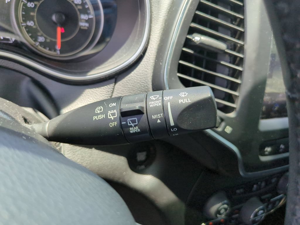 Used 2023 Jeep Cherokee Altitude Lux AWD/4WD image 33