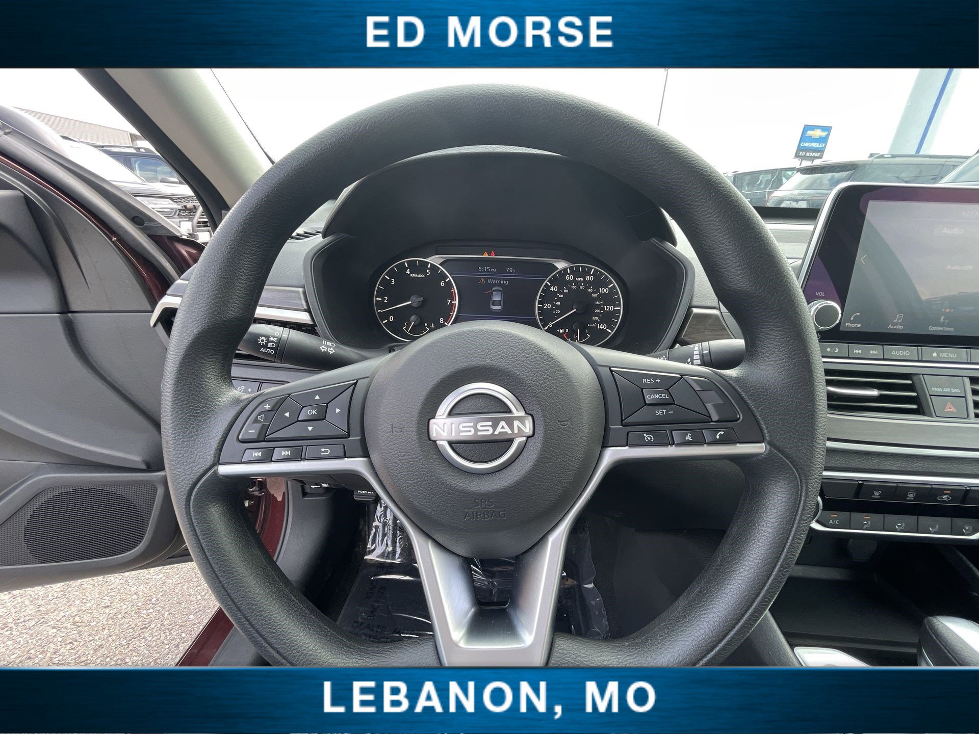 Used 2024 Nissan Altima 2.5 SV FWD image 11