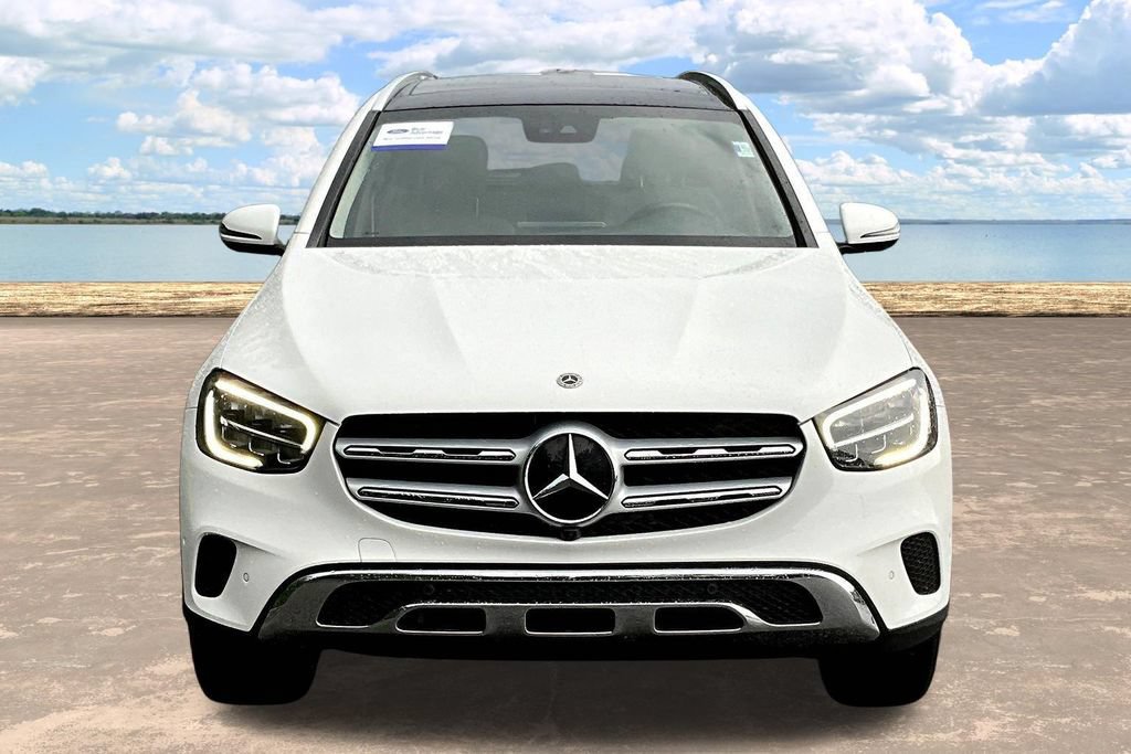 Used 2022 Mercedes-Benz GLC 300 4MATIC w/ Premium Package Lite image 2