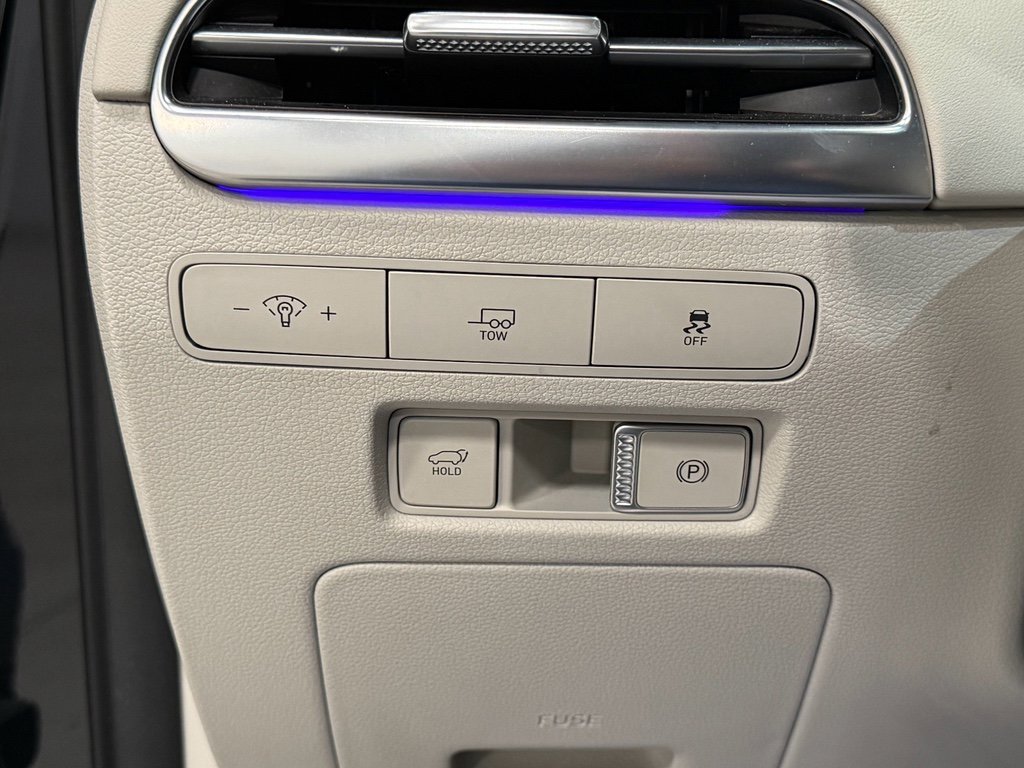 Used 2024 Hyundai Palisade Calligraphy image 11