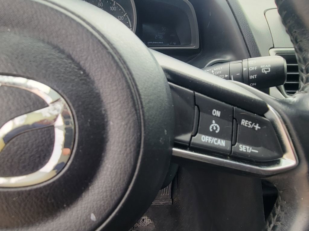 Used 2018 MAZDA MAZDA3 Touring image 22