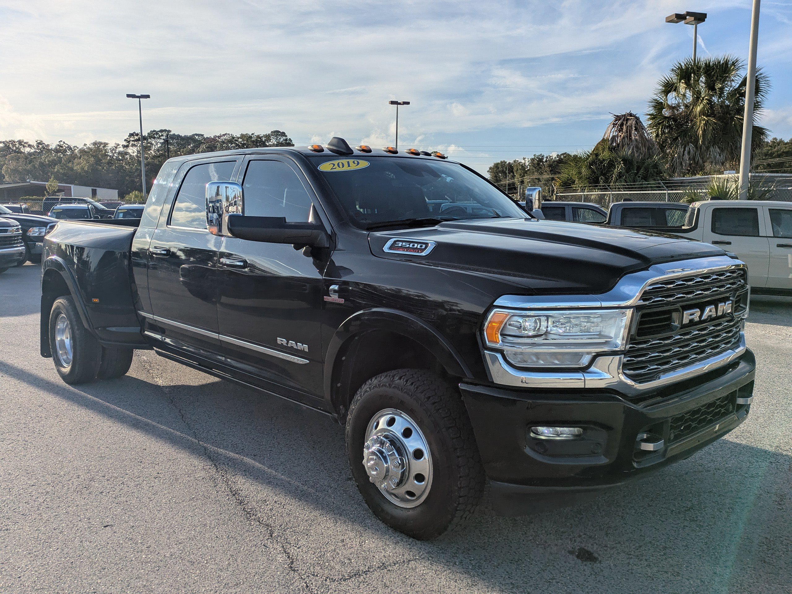 Used 2019 RAM 3500 Limited image 7