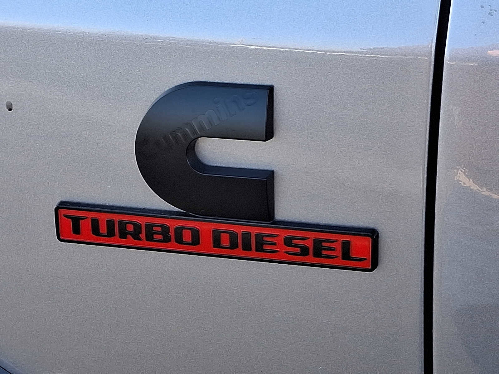 Used 2024 RAM 2500 Limited image 32