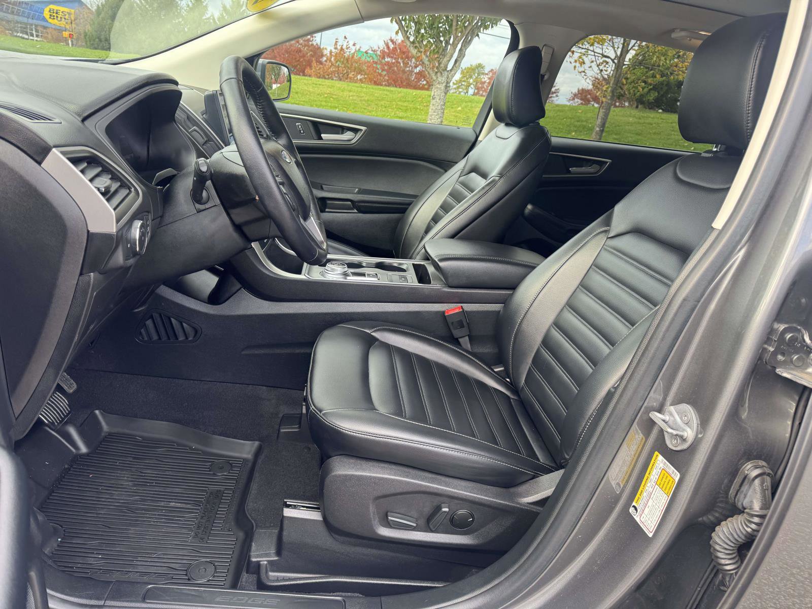 Certified 2022 Ford Edge SEL w/ Convenience Package image 11