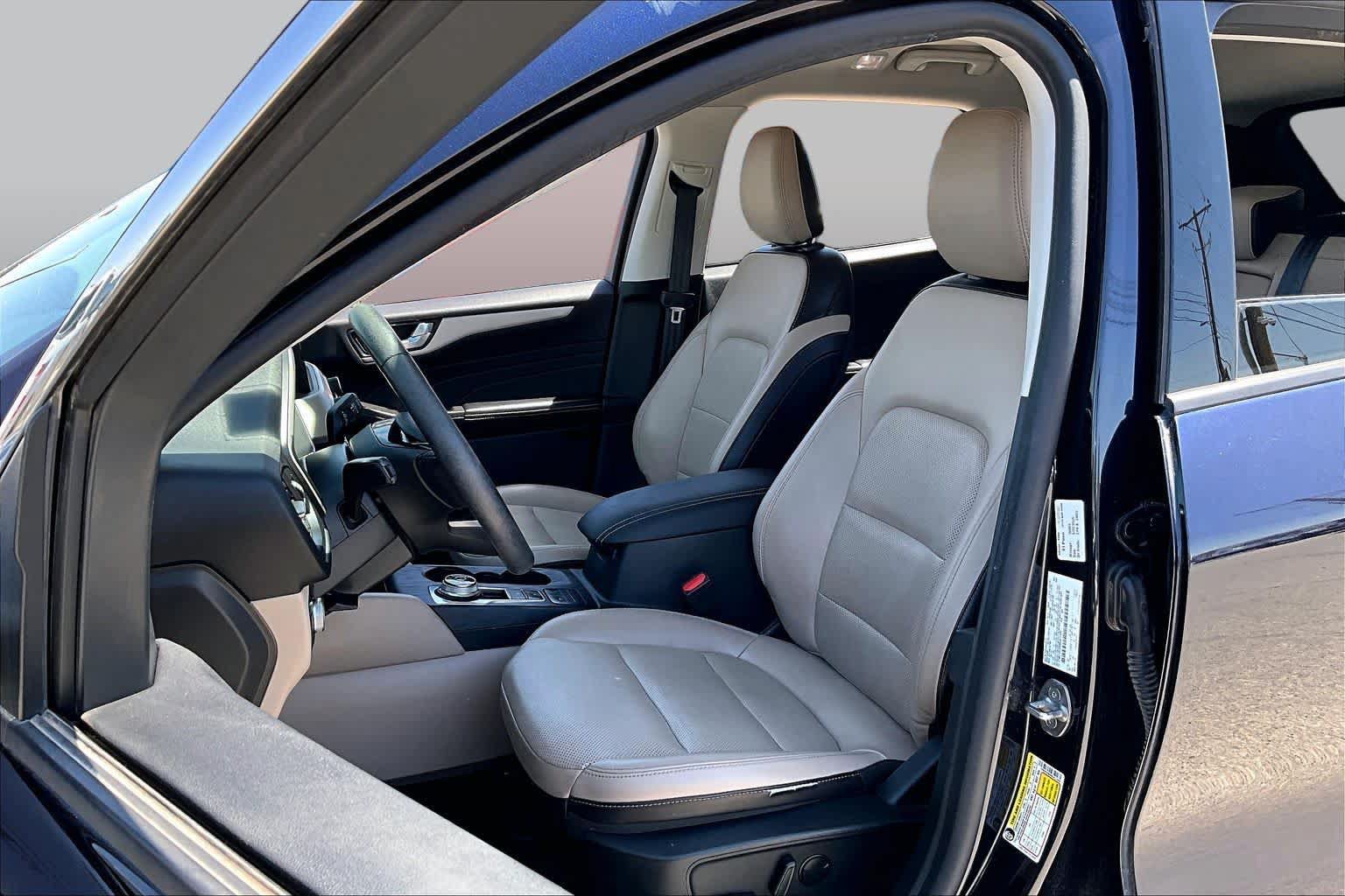Certified 2021 Ford Escape SEL FWD image 8