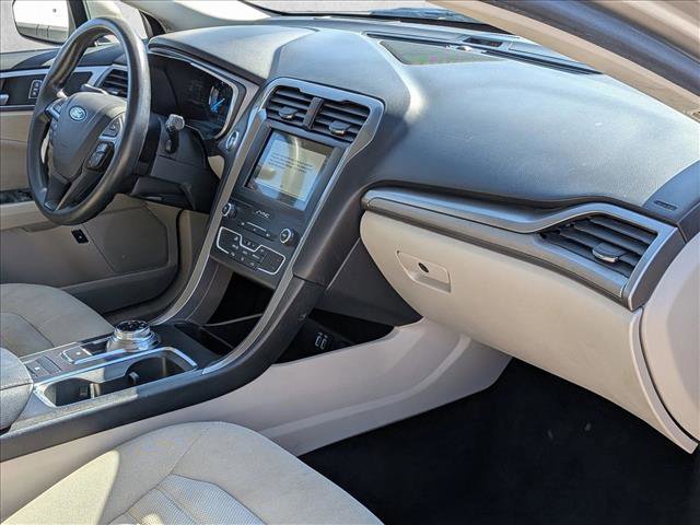 Certified 2019 Ford Fusion SE FWD image 25