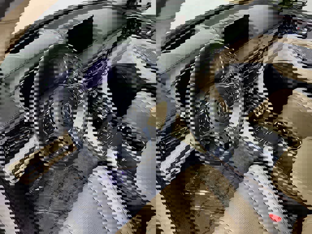 Used 2022 Acura MDX SH-AWD w/ Advance Package image 2