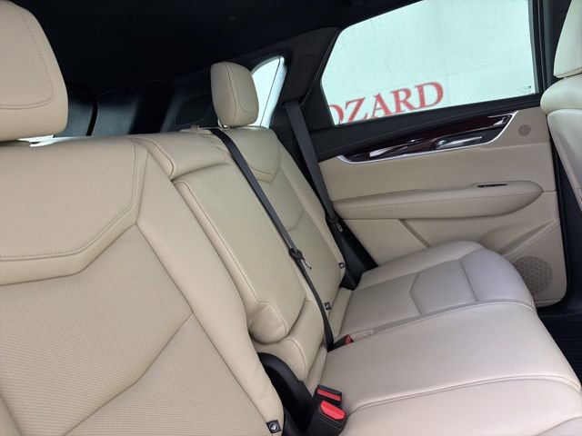Used 2018 Cadillac XT5 Luxury w/ Driver Awareness Package image 18