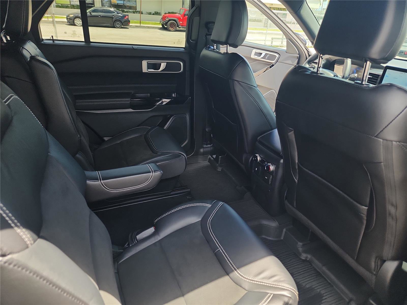 Certified 2022 Ford Explorer ST w/ ST Street Pack RWD image 25